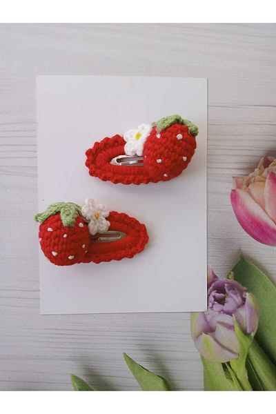 Kadın Girişimciler Atölyesi Strawberry Amigurumi Handmade 2-Piece Snap Buckle