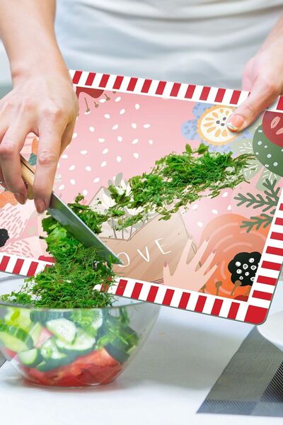 Decovetro Cam Kesme Tahtası Karışık Renkli Love Desenli 20x30 cm