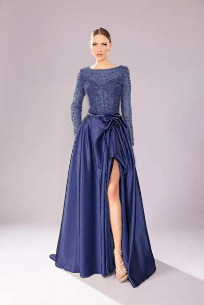 Kenzel İşleme Detaylı Yırtmaçlı Uzun Elbise