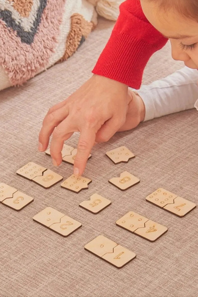 Olur o zaman تعلم مطابقة الأرقام الخشبية للأطفال