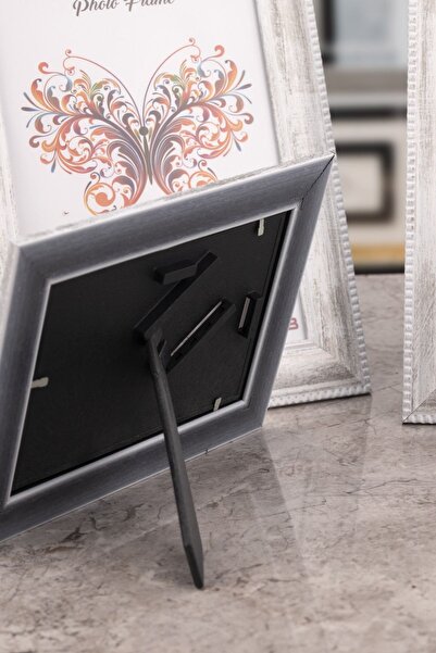 Seniste Berlin Glass Picture Frame White Antique With Adjustable Legs - Can Be Hanged on the Wall 15x21 Cm