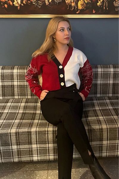 Çeşme Home Red and White Knitwear Cardigan - Women's, Printed and Buttoned