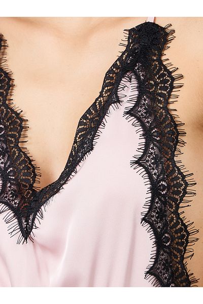 Styli Contrast Eyelash Lace Side Slit Solid Teddy