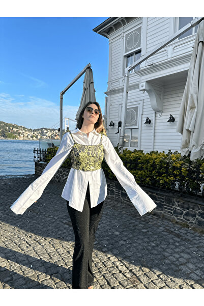 Pastelist. Piton desen, payetli bağlamalı crop büstiyer