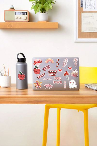 KT Decor VSCO هاتف وكمبيوتر لوحي وكمبيوتر محمول باللون الأحمر - مجموعة ملصقات PVC-3