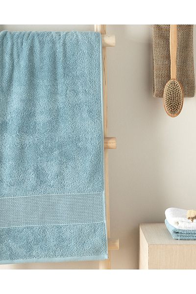 English Home Blue Deluxe Low Twist Bath Towel