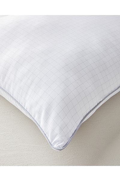 English Home White Antistress Pillow - Free