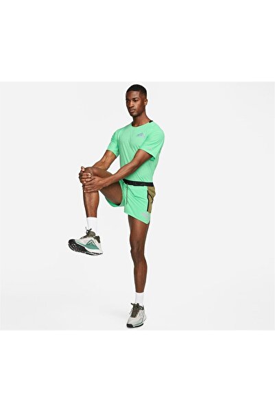 Nike Trail Second Sunrise Чоловічі шорти для бігу з коротким рукавом Dri-Fit 13 см DV9311 363