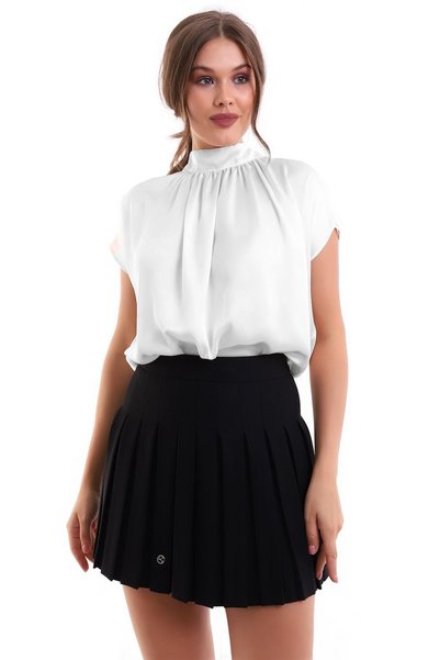 GLAMIFY FASHION Dik Yaka Boyundan Bağlamalı Göğüs Pile Detaylı Kısa Kol Rahat...