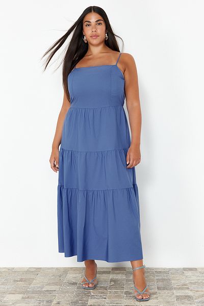 Trendyol Curve Μακρύ μπλε φόρεμα Relaxed Plus Size - Ρυθμιζόμενο λουράκι TBBSS24AH00187