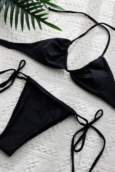 Imoda Kadın Siyah Yandan ve Boyundan Bağlamalı Tangalı Üçgen Bikini Mayo Takımı