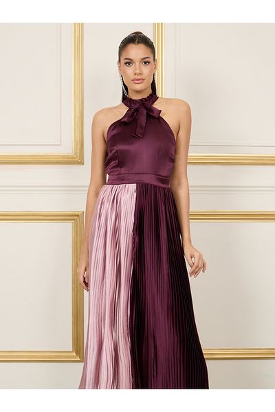 Styli Colorblock Pleated Halter Neck A-Line Maxi Dress