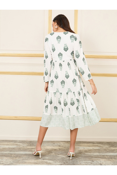 Styli Damask Print Tiered Shift Midi Dress