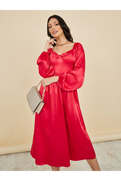 Styli Sweethart Neck Satin Midi Dress