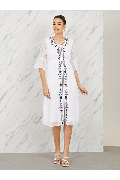Styli Dobby Floral Embroidered A-Line Midi Dress
