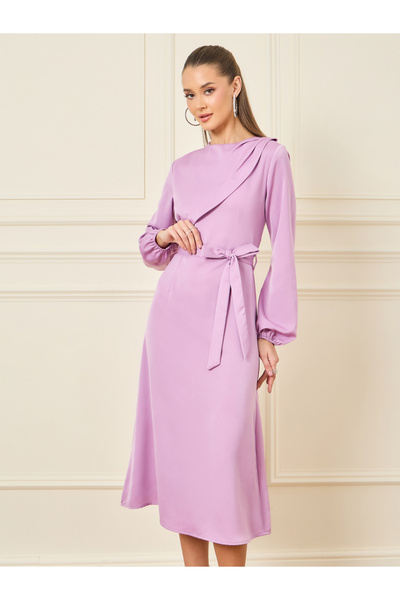 Styli طيات الطية التفاصيل التعادل الذاتي حتى خط اللباس ميدي