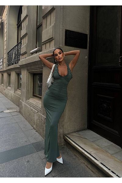 bymaestro woman Γυναικείο φόρεμα Smoke Colored - Λεπτομέρεια με λαιμόκοψη και ντραπέ