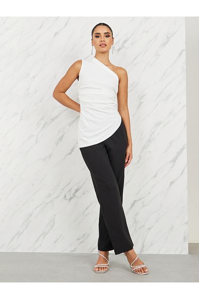 Styli Ruched Detail One Sleeve Fitted Blouse