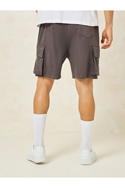 Styli Oversized Basic Knit Cargo Shorts