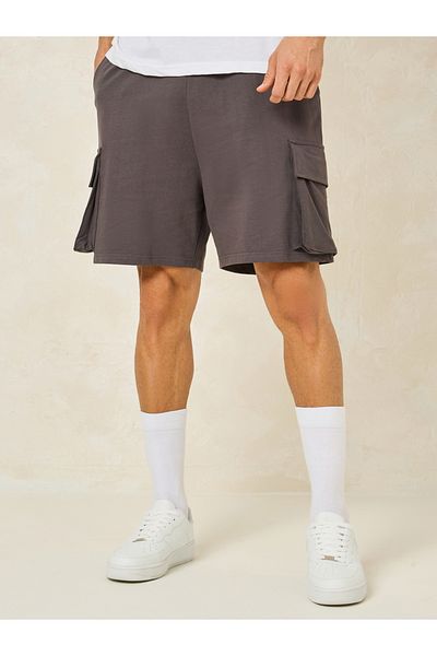 Styli Oversized Basic Knit Cargo Shorts
