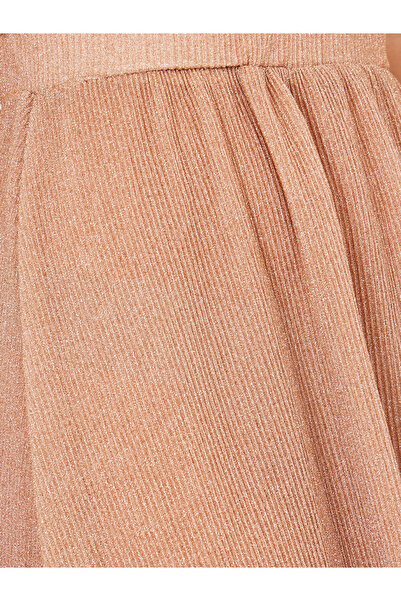 Styli Shimmer Pleated Knitted A-Line Maxi Skirt