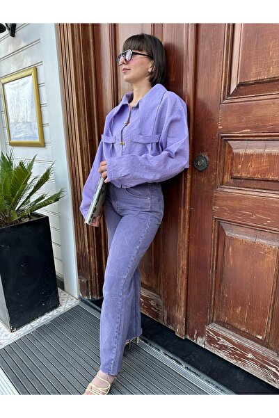 Pastelist. Sivri yaka özel tasarım jakar crop gömlek