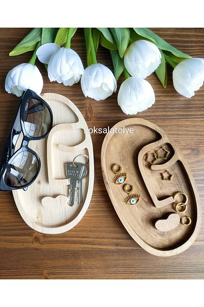Köksal atölye Face Model Jewelry / Keychain Walnut Color