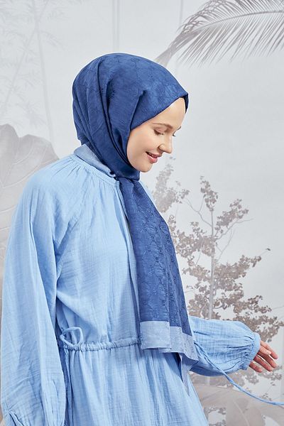 ARMANDA Indigo Chain Monogram Shawl