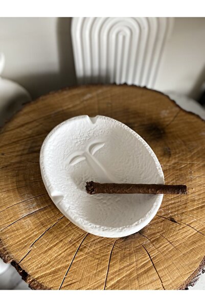 By Sirin Yıldız Soyut Yüz Beton Küllük 15 Cm