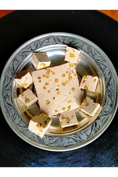 Öztecer 1 kg Tahini Halva - Pistachio