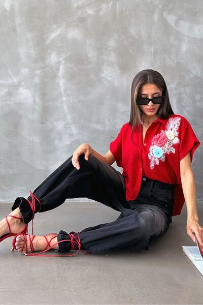 TOPSHOW Kadın Çiçek Detaylı Pul İşlemeli Keten Gömlek