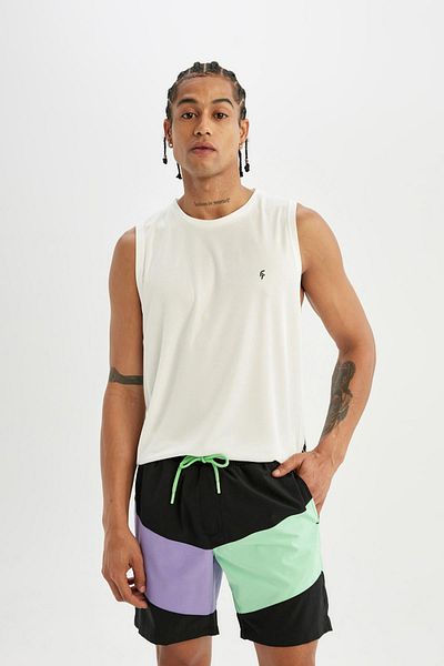 DeFacto Bedruckte Sportler-Badeshorts in normaler Passform mit kurzer Länge B5998ax24hs