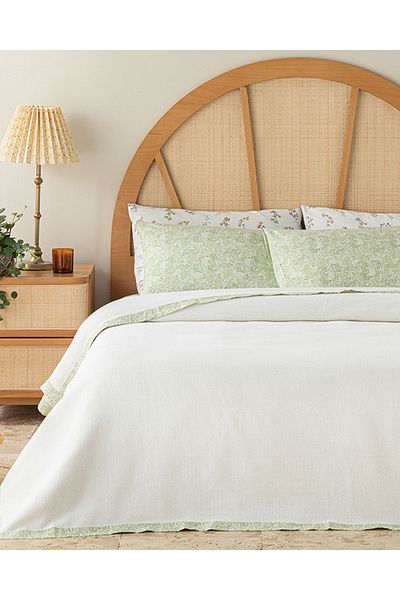 English Home Ecru Single Pique Set - Green Patterned and Piping