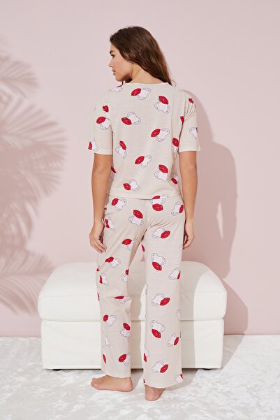 Siyah İnci Βαμβακερό μπεζ και ροζ κοντομάνικο σετ πιτζάμες - Μοτίβο καρδιάς και χειλιών