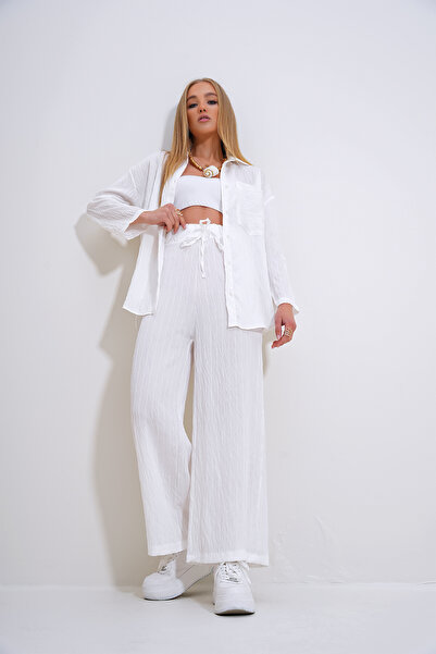Trend Alaçatı Stili White Ripped Women's Set - Double Pocket, Textured Woven ALC-X12367