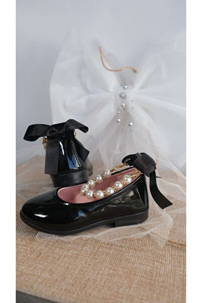 Pabrik Dívčí lesklé černé kotníkové perlové balerínky