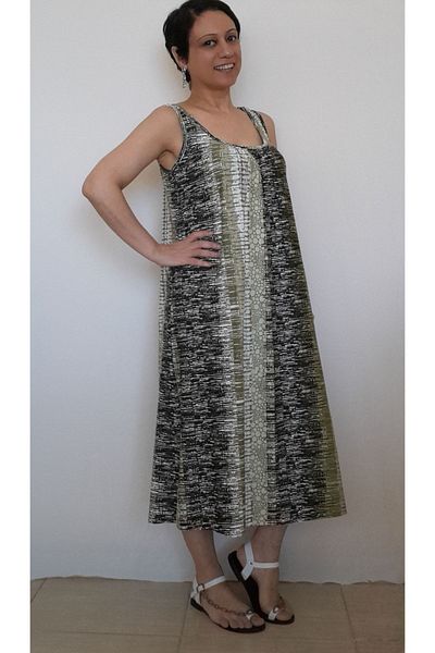 Mertcan Butik Φόρεμα με λουράκι βισκόζης με πράσινο σχέδιο με συσπειρωμένο μπροστινό και πίσω μέρος