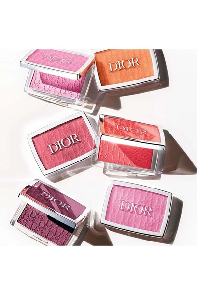 Dior روزي جلو 4.4 جرام - أحمر خدود خفيف الملمس وصحي
