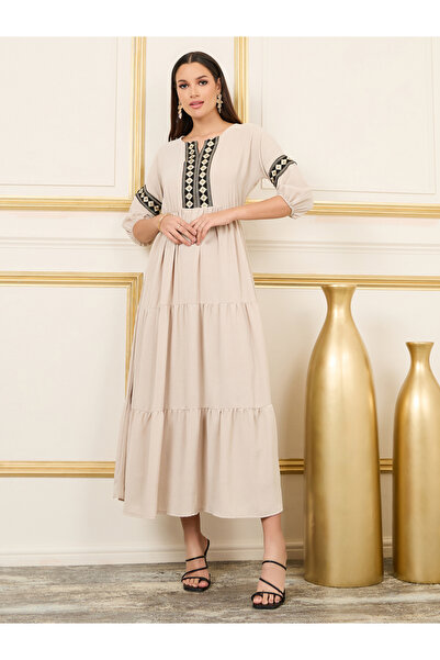 Styli فستان طويل مطرز بأكمام 3/4 وطبقات