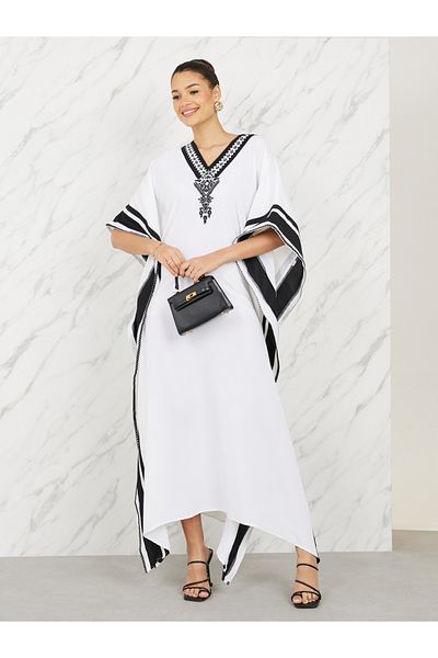 Styli Contrast Border Embroidered Neck Kaftan Maxi Dress