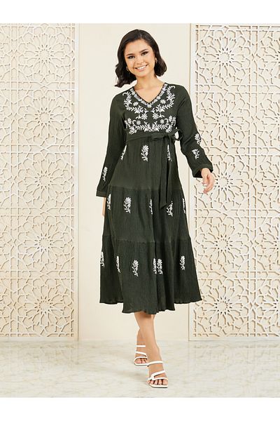 Styli Contrast Embroidered Tiered Midi Dress with Self Tie Up