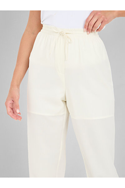Styli Solid Drawstring Tapered Pants