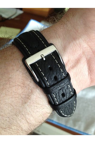 onlinekordon 18mm Sport Cut Genuine Leather Watch Band - Black Strap with White Thread