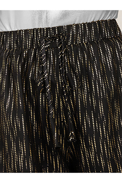 Styli Foil Print High Rise Short