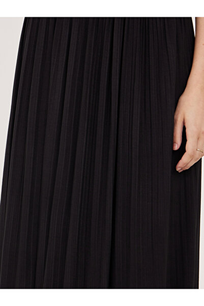 Take Two By Styli Solid Plisse Detail Elastic Waistband Midi Skirt