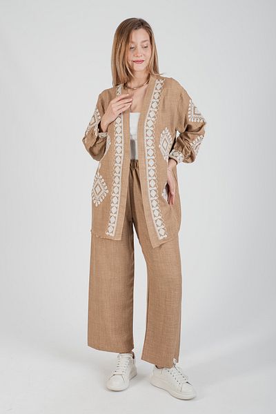 Hatun Atila طقم HatunAtila 8670 موديل مع تطريز وسترة