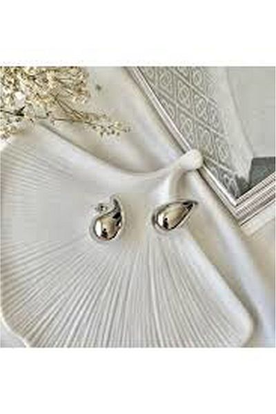 HerşeyVarBurda Tear Drop Earrings