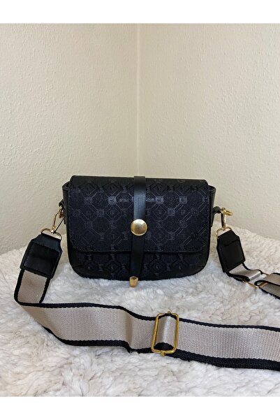 Saniye Gürses Çıt Çıt Kapamalı Kutu Kadın Çapraz Çanta