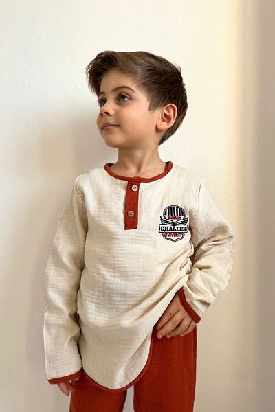 Pollito Boys' Seasonal Boston Embroidered Placket Two Button Collar Bottom Top 2-Piece Muslin Set