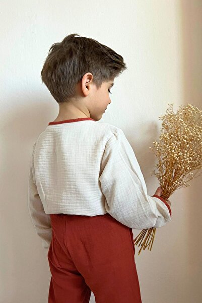 Pollito Boys' Seasonal Boston Embroidered Placket Two Button Collar Bottom Top 2-Piece Muslin Set